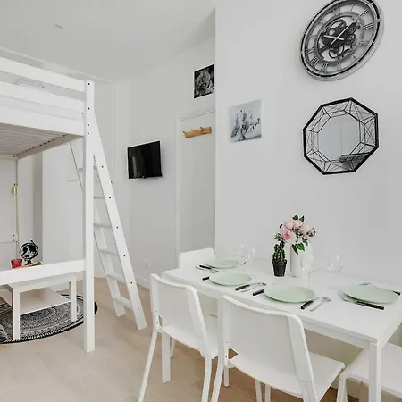 Apartment Cosy In Heart Of Batignolles *