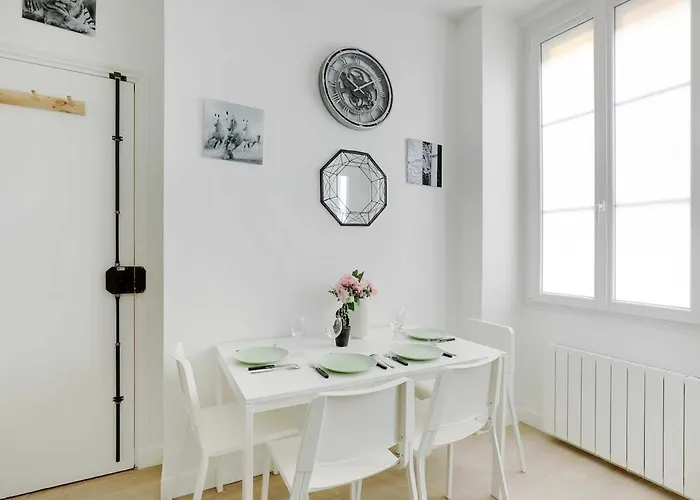 Apartman Cosy In Heart Of Batignolles Párizs