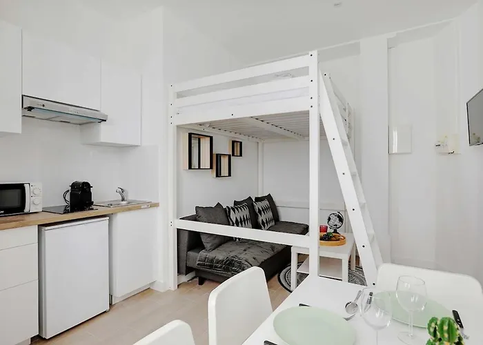 Cosy In Heart Of Batignolles Apartman *